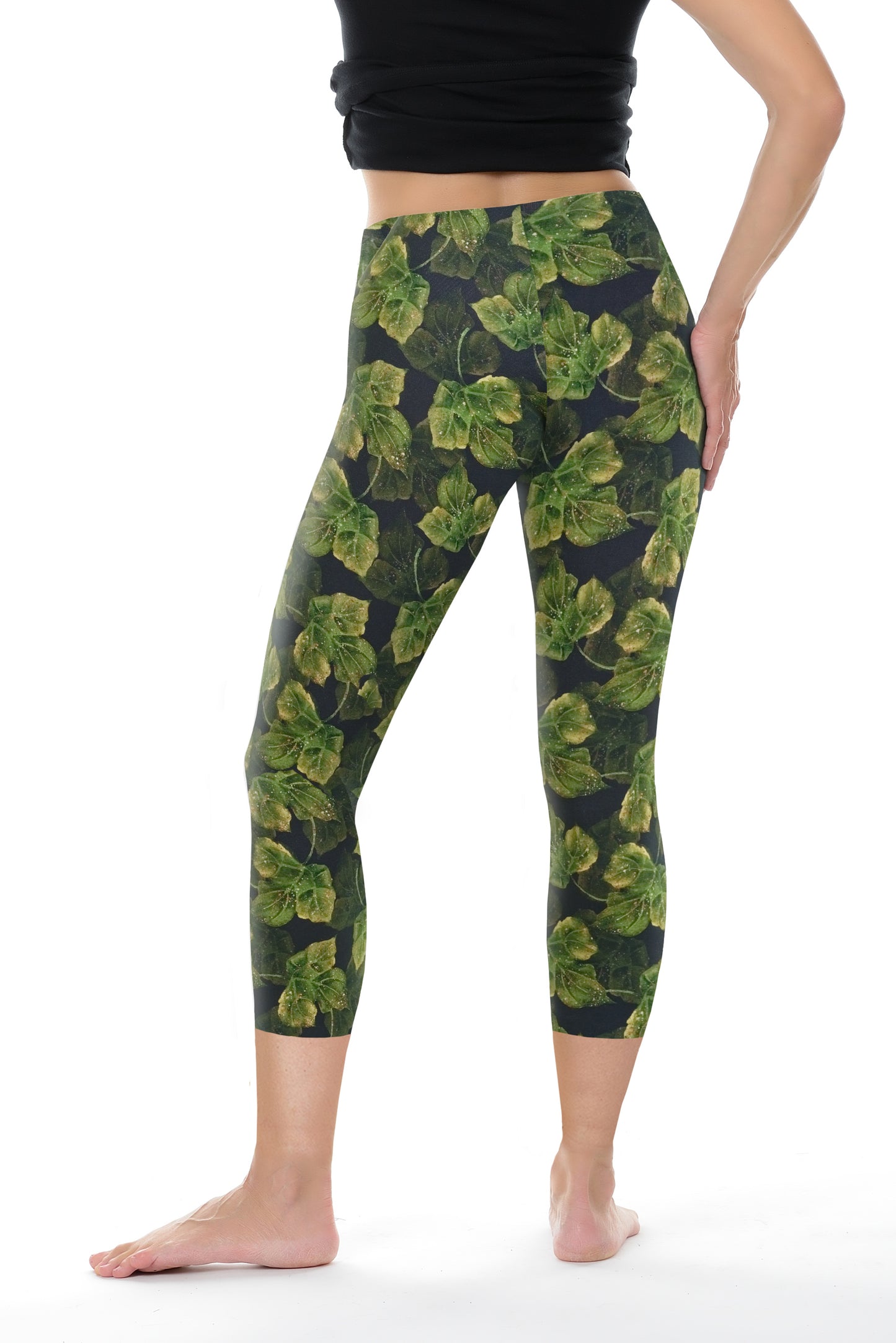 Capri leggings leaf magic