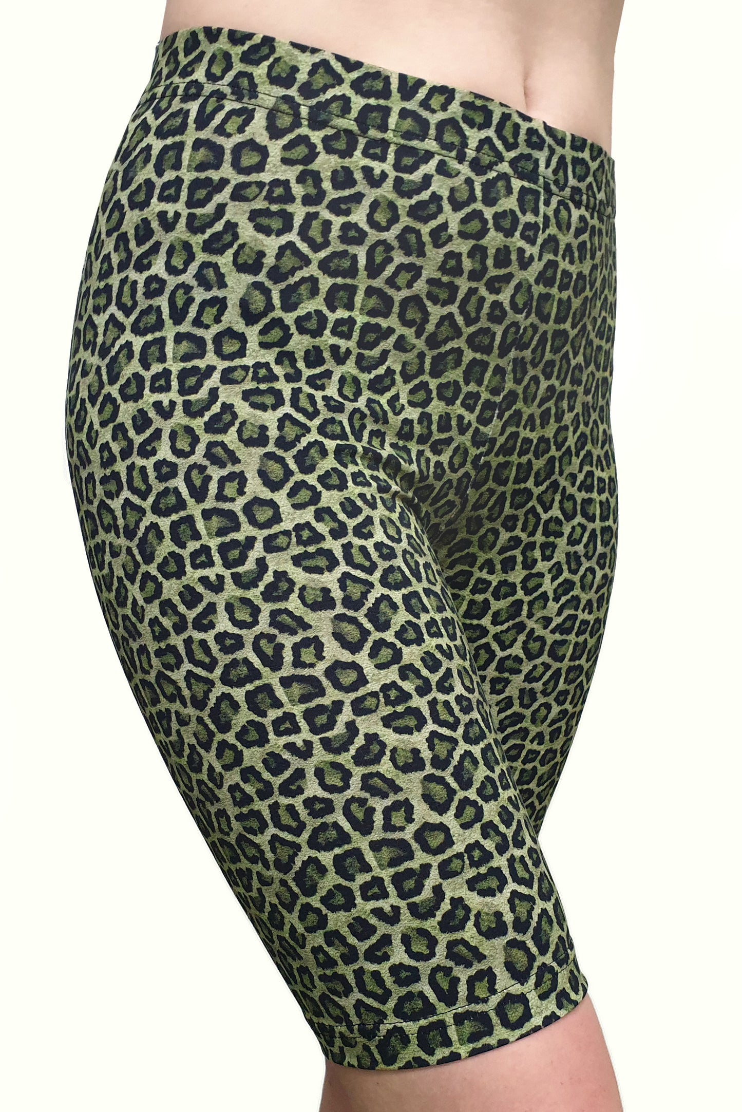 Radler Shorts fesche Mieze oliv