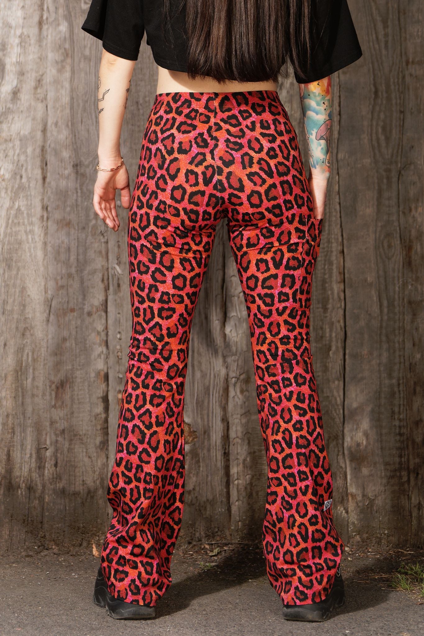 Leggins mit Schlag - fesche Mieze rot