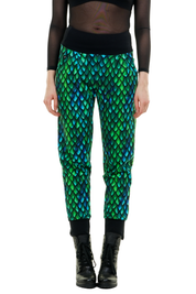 Damen Baggyhose mit blau-grünem Schuppenmuster, Jogginghose im modernen Design