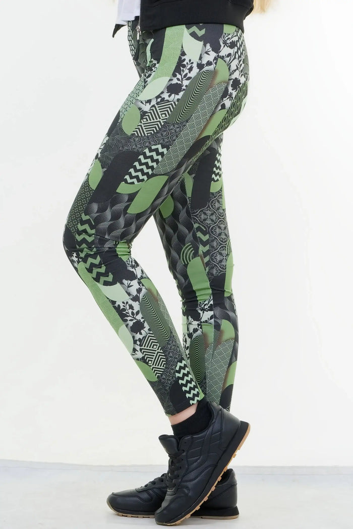 Damen Leggings mit grün-schwarzem Muster, nachhaltig produziert, ausgefallenes Design