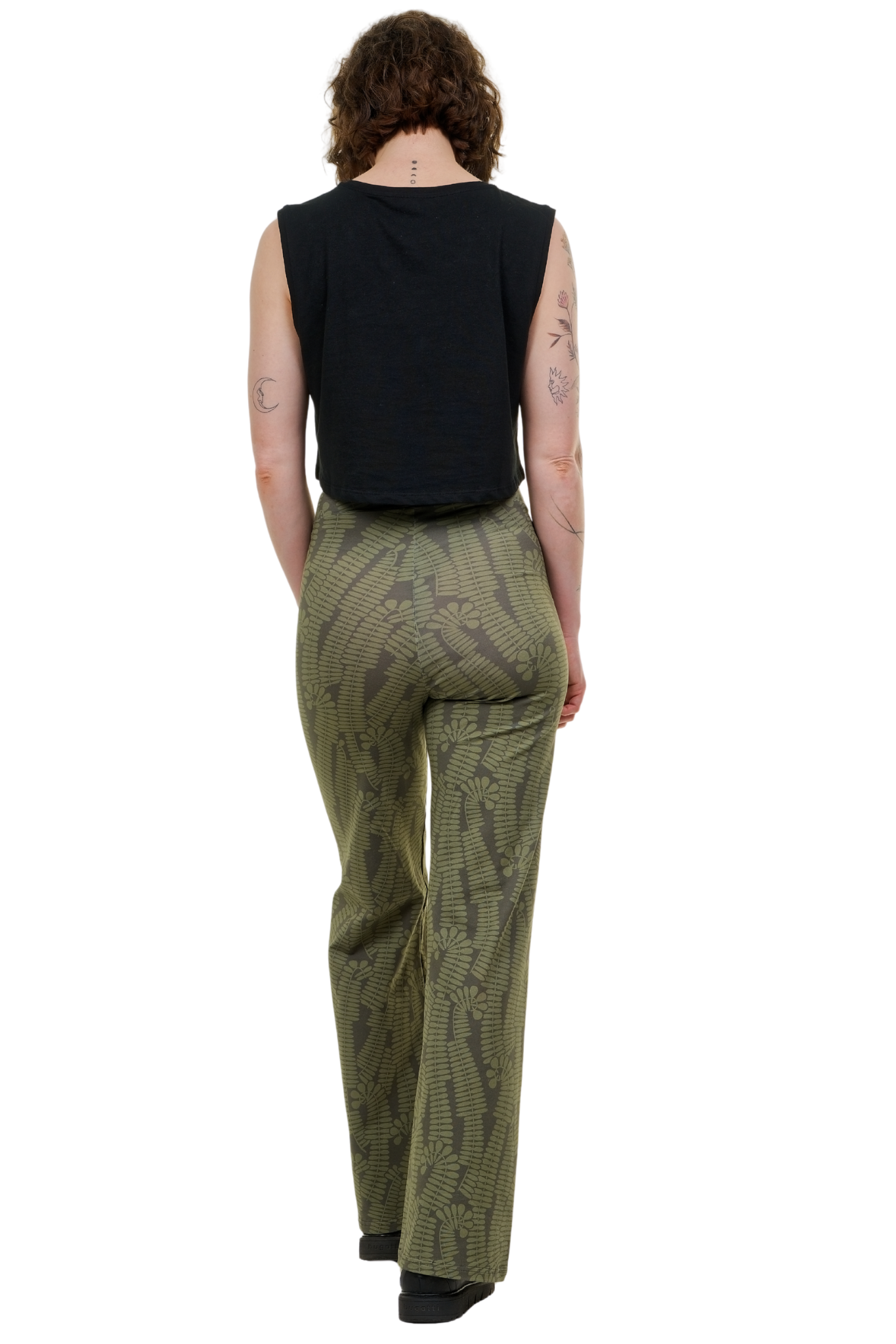 Damen Marlenehose mit grünem Blumenmuster aus Baumwolle, Rückansicht, nachhaltig