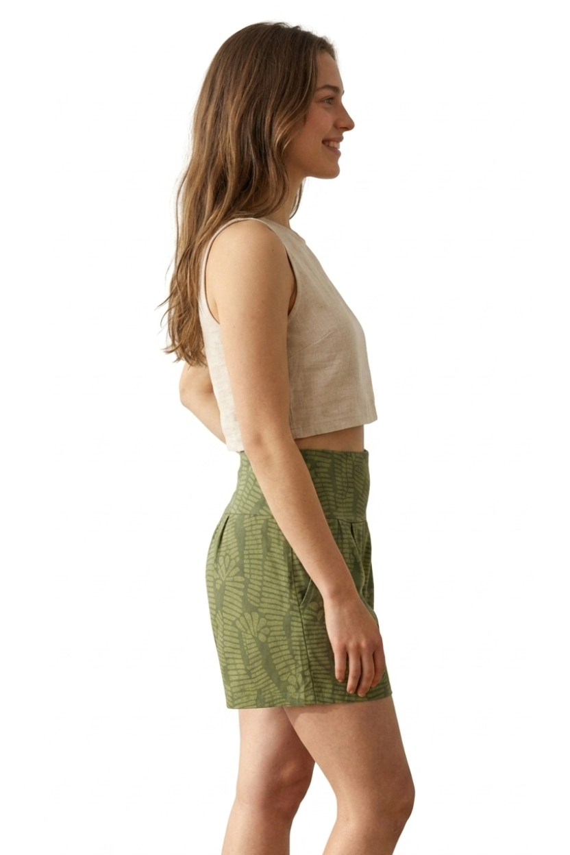 sommerhose-kurz-yoga-short-gruen.png
